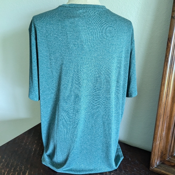 NWT Men's Reebok Heathered Green Athletic Tee - Picture 3 of 5